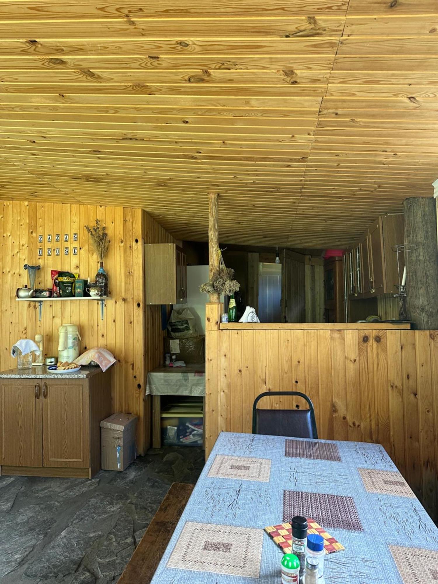 Pirikiti Hotel Akhmeta Екстериор снимка