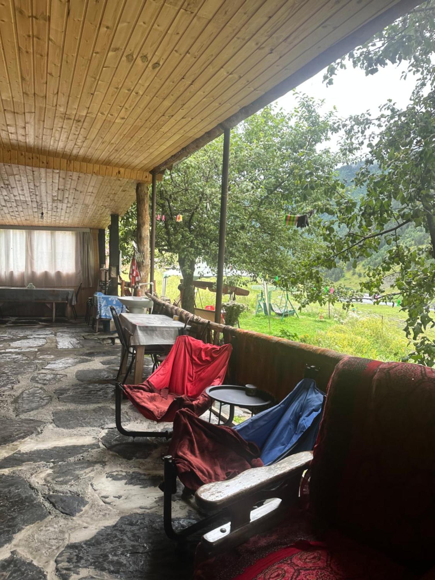 Pirikiti Hotel Akhmeta Екстериор снимка